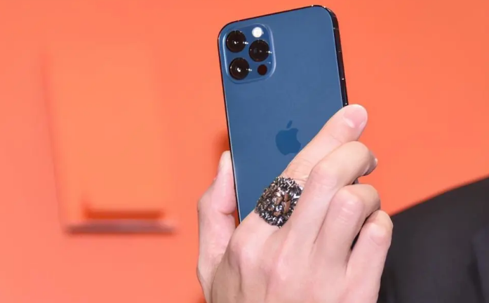 宏伟苹果手机维修分享iPhone12系列重启方法教程 